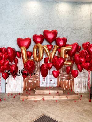 Композиция из шаров LOVE